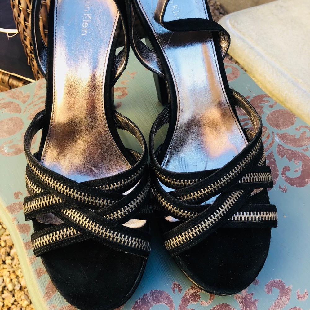 Calvin Klein strappy platform black heels pumps 10